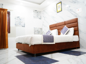 Sumi White House