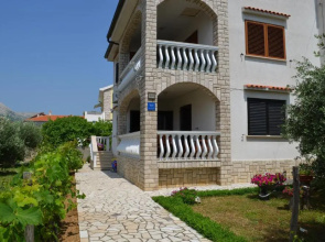 Apartments Ana