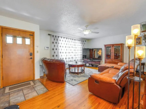 Pet-friendly Waterloo Abode w/ Deck!