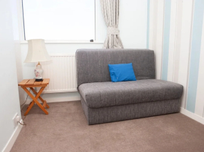 4 Bedroom House in Village Edge of Bath