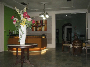 Le Paradis Hotel