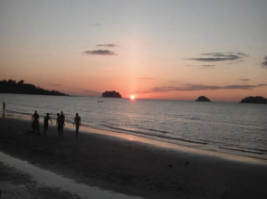 Mam Kai Bae Beach Resort