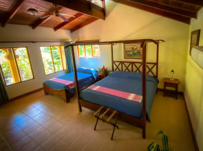 Jaco Hotel Docelunas