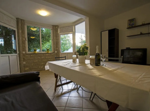 Apartments Juric-on Quiet Location