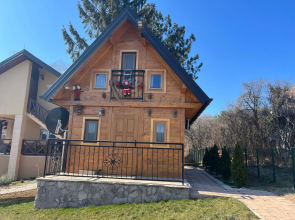 Apartmani Joka i Drvene kucice