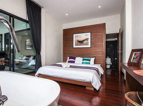 Paritta Sky Villa A 2 villas with 3 beds each