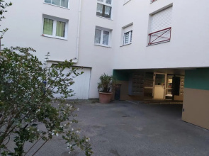 T2 parking à réserver Wi-Fi 10' à pied du port