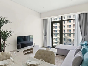 2BR Palm Jumeirah With Pool on Roof Amazing View