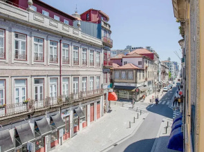 Liiiving in Porto - Aliados Stone Apartment