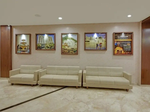 HOTEL CHERRYWOOD - Crafted for Comfort