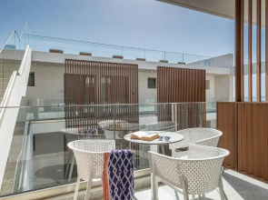 Romantica Hotel Apartments