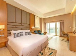 Royal Central Hotel & Resort — the Palm