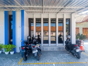 Hotel Andono Near Yia Mitra RedDoorz