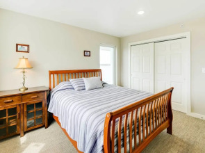 Waterfront Kenai Townhome < 1 Mi to Beach!