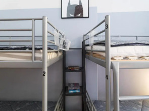 Castanea Old Town Hostel