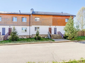 Simply Comfort, Modern Townhome, Sauna