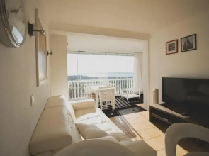 Apartment With one Bedroom in Grimaud, With Wonderful sea View and Shared Pool - 1 km From the Beach