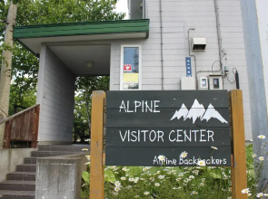 Alpine Backpackers - Hostel