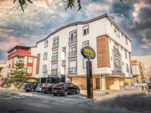 Adam Apart Hotel 2
