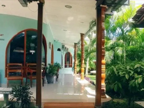 La Posada de Lobo Hotel & Suites