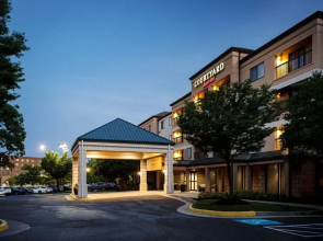 Courtyard Springfield