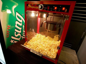 Yaja Gangnam Nonhyeon