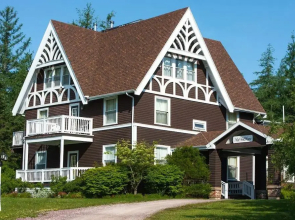 Silver Dart Lodge & Macneil House Suites