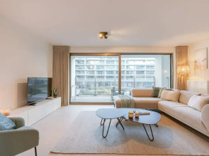 Bright Apartment in Sky Garden With Terrace