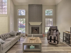Convenient Allen Retreat, 2 Mi to Downtown!