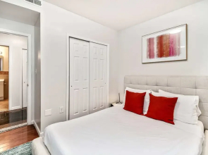 Amazing 2BD Steps From the Convention Center