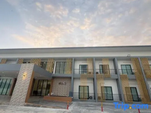 De Paris Hotel Roi Et