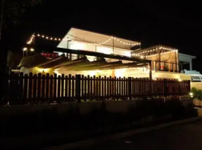 Armanol Pool Villa
