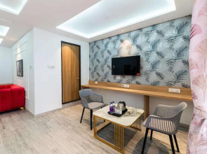 Treebo Cocostay, Hadapsar