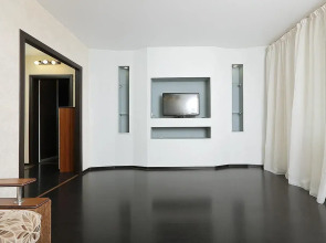 Vgosti на улице Алексеева 113