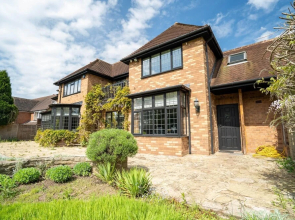 Luxury Designer Mansion in West Midlands Countryside