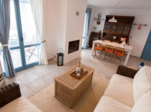 Aloustina Villa