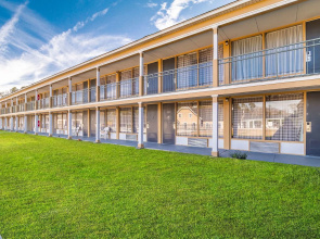Quality Inn & Suites Santee I-95