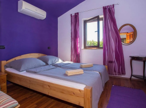 Adorable Holiday Home With Private Swimming Pool & Terrace