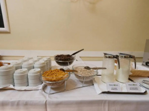 Holiday Inn Express and Suites Lisbon Principe Real by IHG