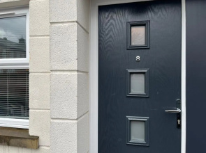 York Centre 2 Bedroom Renovated Flat, 8 Escrick Street