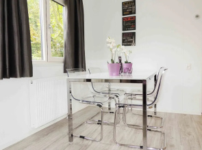 Comfortable Chalet in a Holiday Park