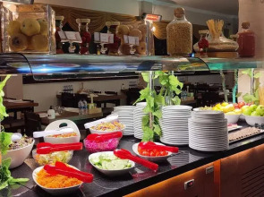 Ladies Beach Suit Otel