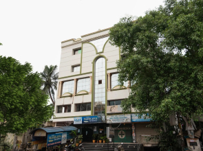 SPOT ON 76144 Hotel Manikanta Residency