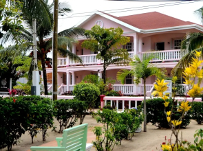 Miramar Apartments