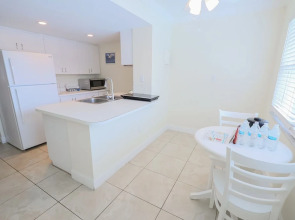 Siesta Key Beach Resort and Suites