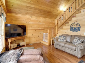 Family Cabin w/ Deck By Mark Twain Natl Forest!