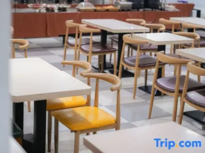 Huiyang More Hotel (Jinan Central Business District)