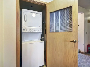Tyra Chalet 336 - Ski-In/Ski-Out by RedAwning