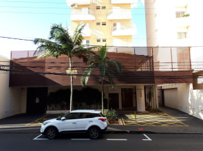 Apto com Ar Split Centro Local Imbatível