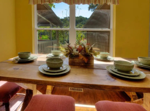 5Bedrooms*4KING BEDS*OUTSTANDING LOCATION*HotTub*